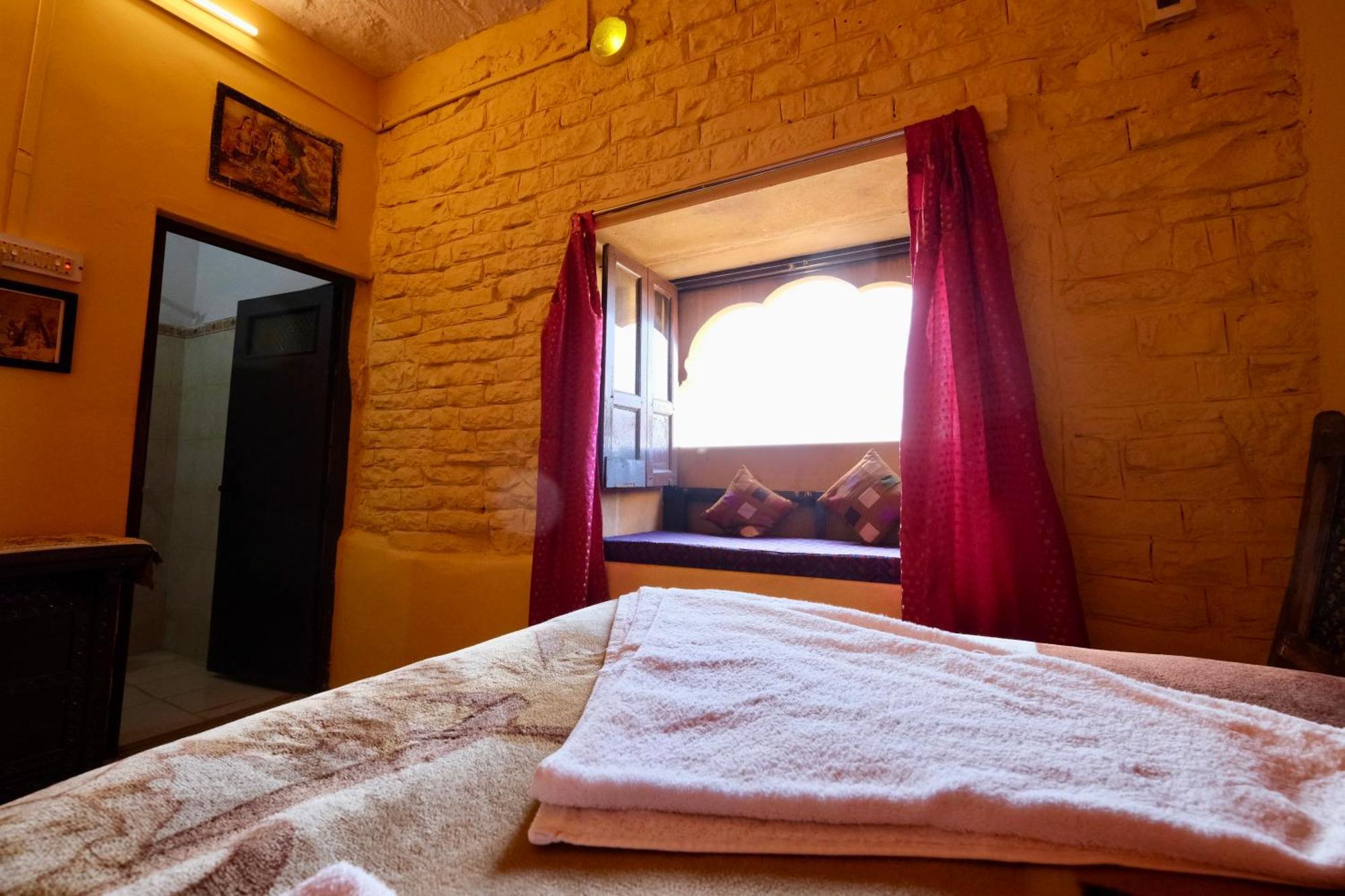 Saffron Guest House Džaisalmér Exteriér fotografie